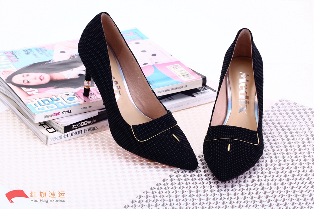 16554328198983.jpg 攝圖網_500766859_高跟鞋(企業商用)_副本.jpg